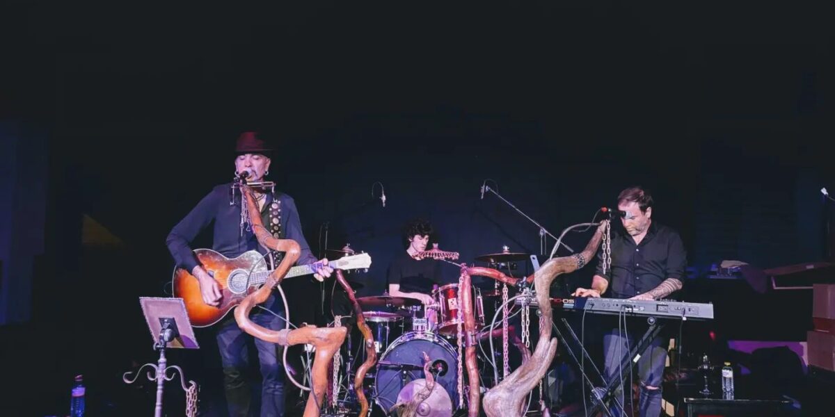 gira 2004 202401